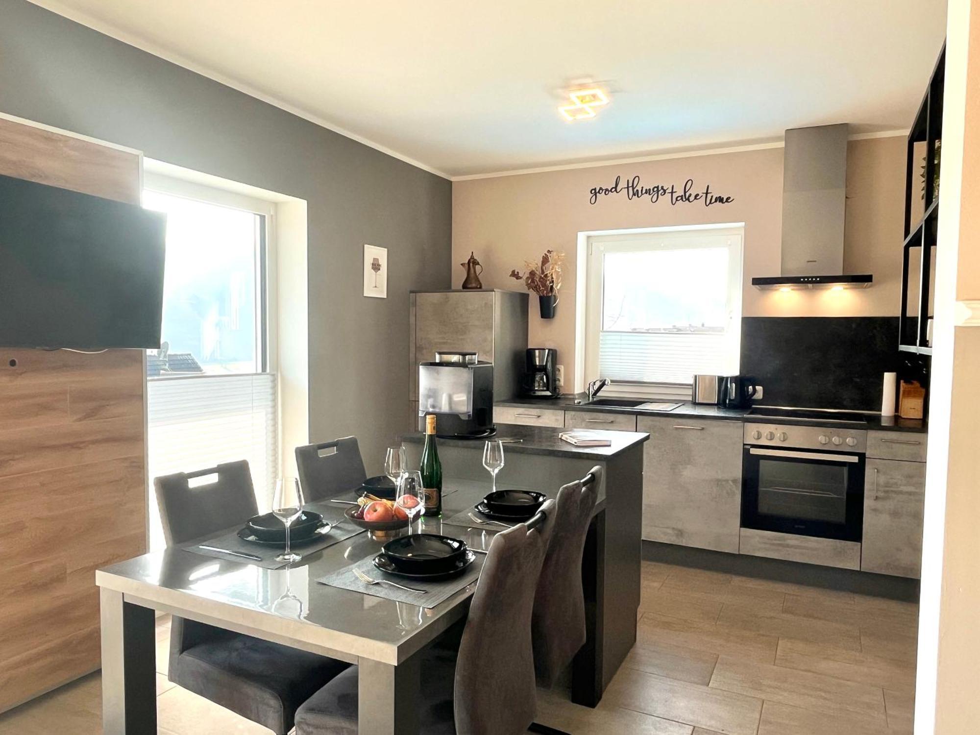 Ferienwohnung Sonnenterrasse, 1-4 Personen, 2 Schlafzimmer, Grosse Terrasse Mueden Exterior photo